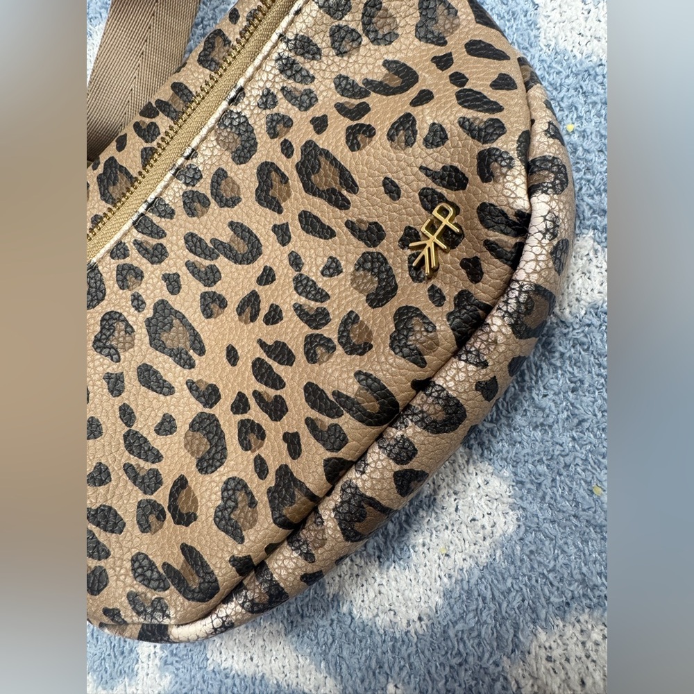 Freshly picked leopard play pack belt bag